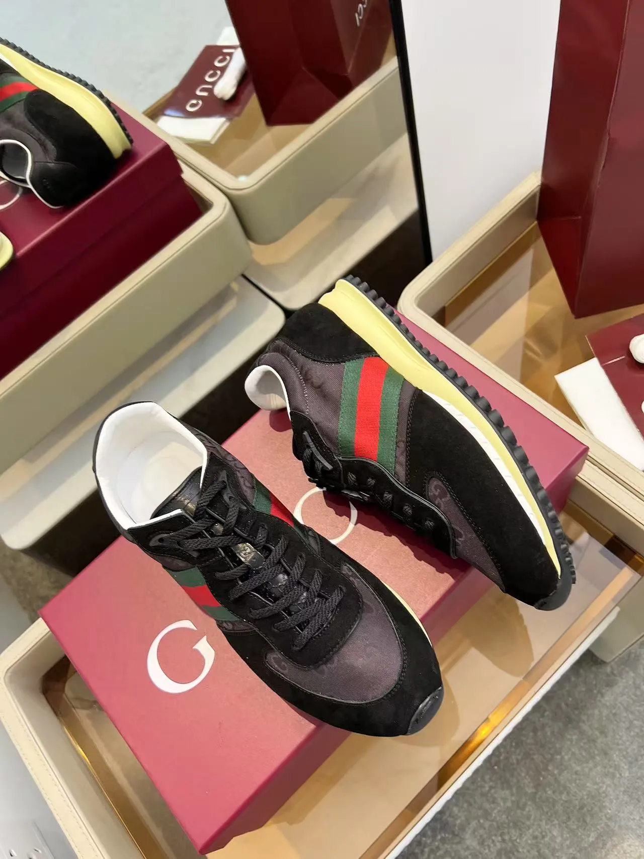 660💰GUCCI Men's New Forrest Gump Sports Shoes Light, comfortable and versatile, full of details, showing retro sports feelings Men's size 39-45